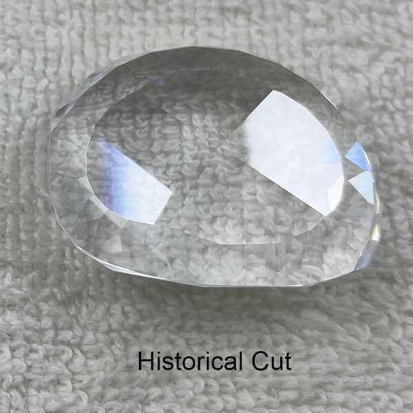Koh-I-Noor-Diamond-Historical-Cut-Replica-CZ