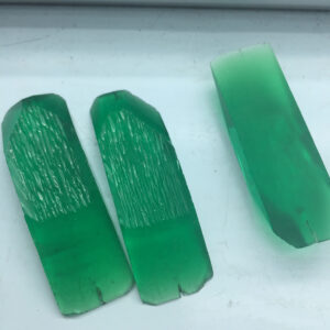 Hydrothermal Columbian Green Color Emerald Rough Wholesale Price