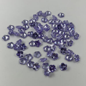 Lavender Cinquefoil Flower Cut Cubic Zirconia Stones Manufacturer