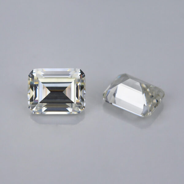 6A emerald cut white cubic zirconia diamond
