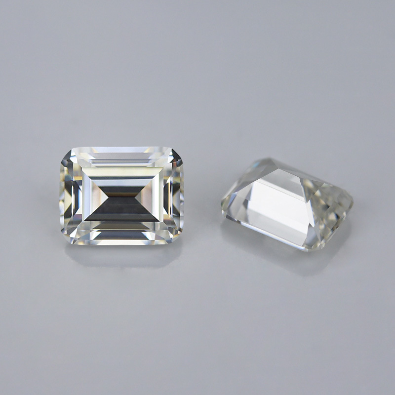 6A emerald cut white cubic zirconia diamond