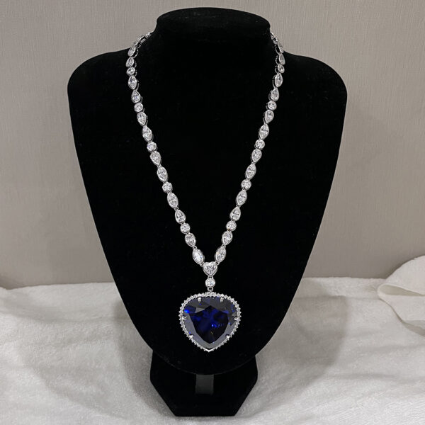 Titanic Heart of Ocean Necklace