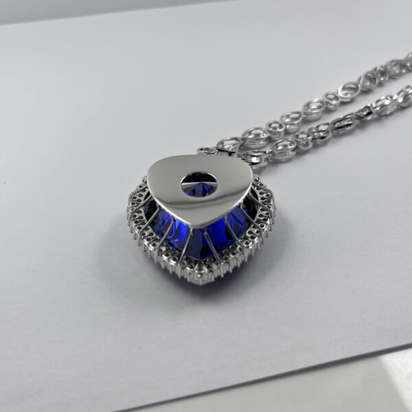 heart of ocean necklace