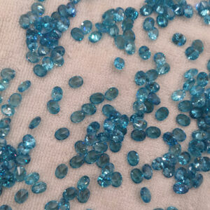 oval aquamarine cz
