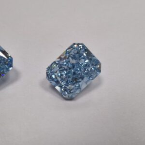 8x10mm Crushed Ice Cut CZ